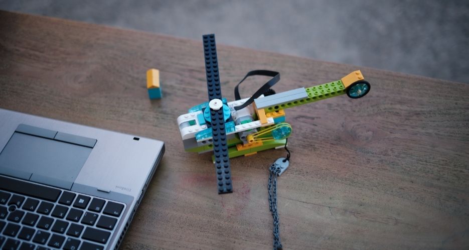Feriencamp programmieren und entdecken mit LEGO WeDo 2.0